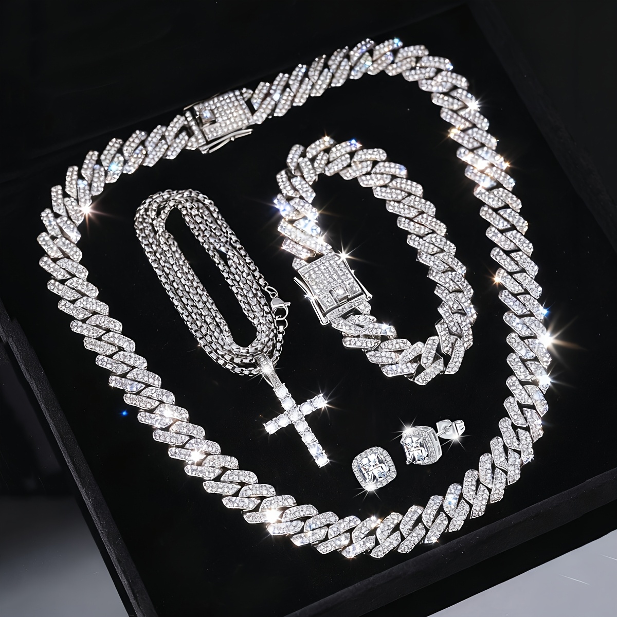 4pcs Classic Cuban Chains Necklace & Bracelet Set with Cross Pendant